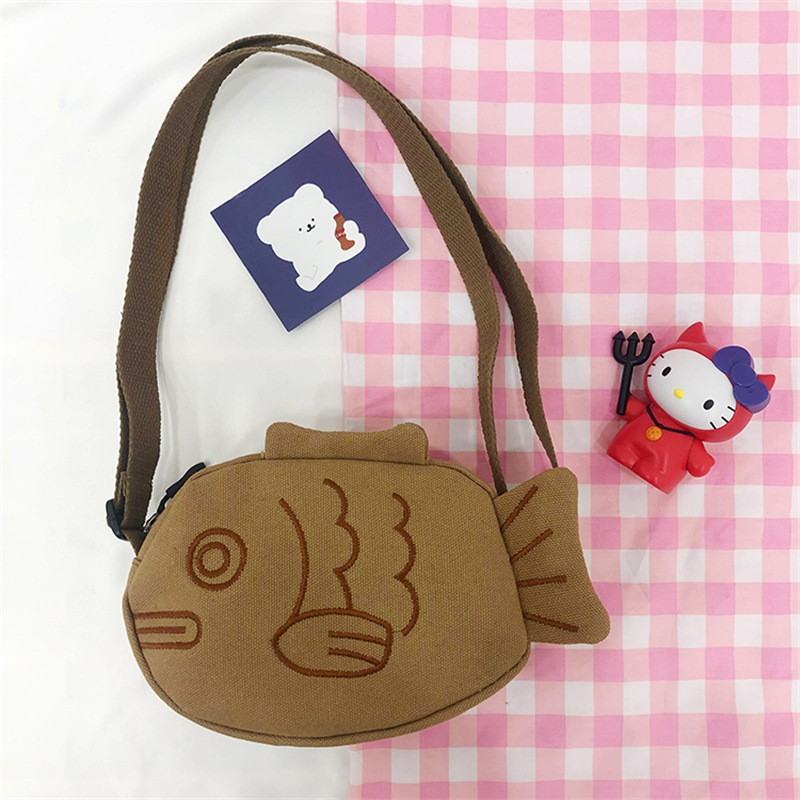 Fish Shape Canvas Messenger Ba – Embroidery Fish Bewertung und Preis