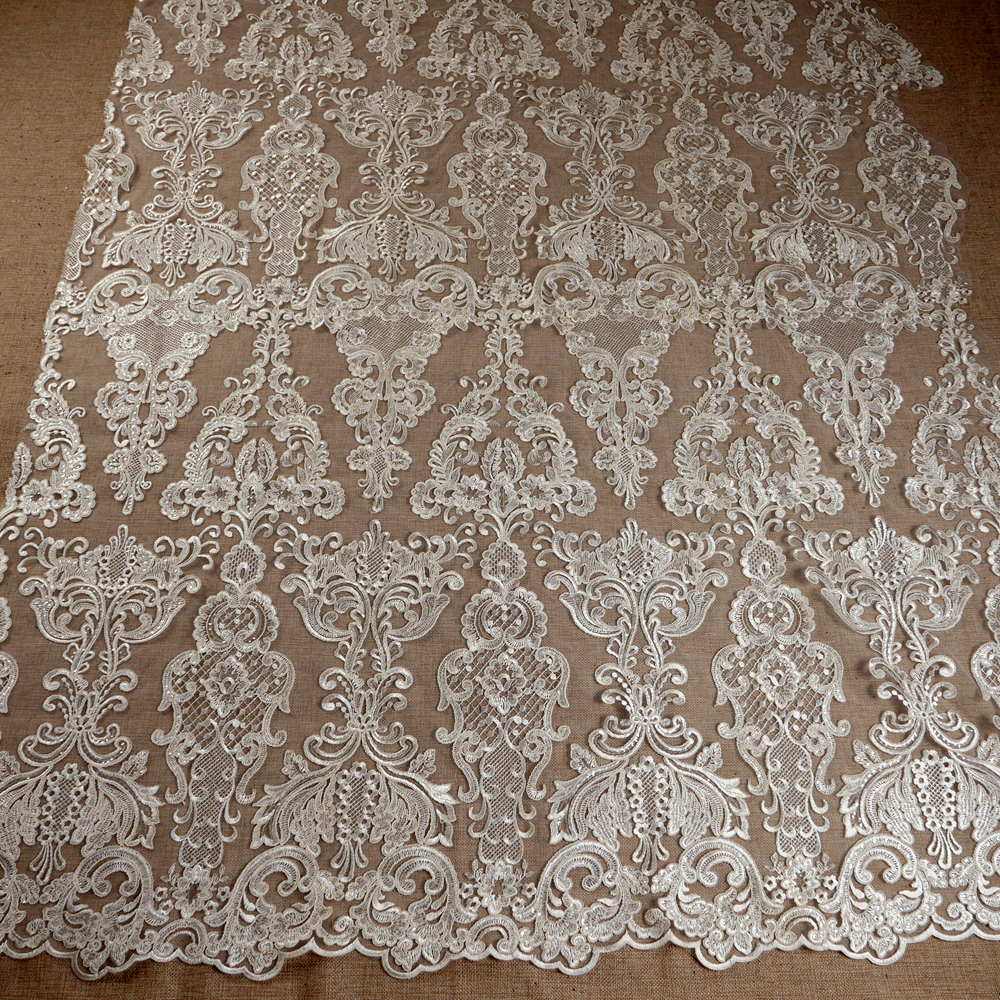 HelluyerDc ivory,black sequins – Embroidery Converter Bewertung und Preis